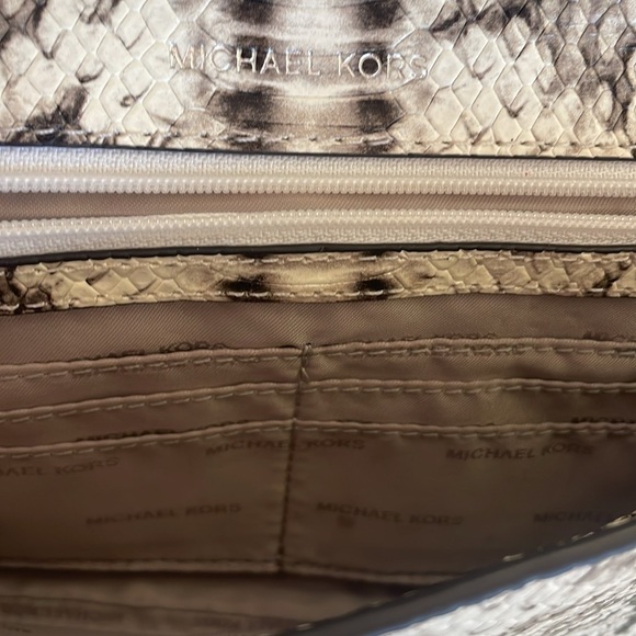 Michael Kors Snakeskin Pattern Crossbody/Clutch Bag—BEAUTIFUL!! New W/O Tags!! - Picture 11 of 16